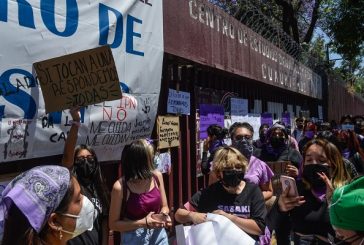 Protestan por presunta violación en Vocacional 7 