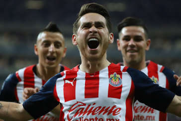 Chivas vence a Pumas 3-0