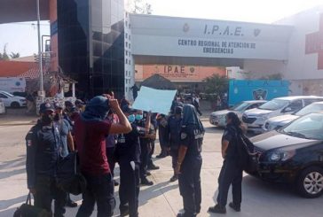 Policías  en Acapulco exigen mejoras laborales