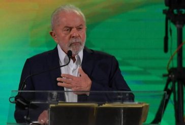 Para “reconstruir” Brasil, Lula Da Silva  lanza candidatura a la presidencia