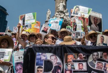 Madres festejan el 10 de mayo con marcha en protesta por desapariciones