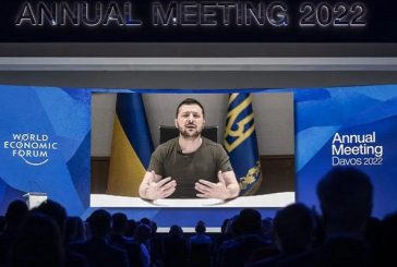 En Davos Zelensky pide más armas y eliminar comercio con Rusia