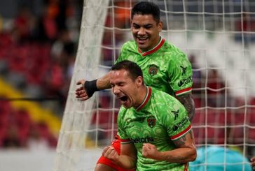 Bravos sorprenden al Atlas