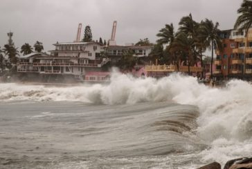 Alertan por mar de fondo en Manzanillo, Colima