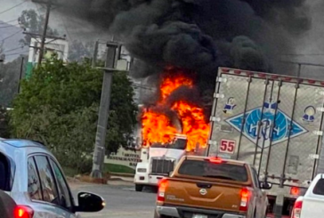 EN BAJA CALIFORNIA SIGUEN QUEMAS DE AUTOS PESE A LLEGADA DEL EJÉRCITO Y LA GN