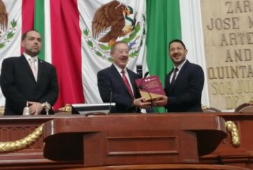 Martí Batres entrega Cuarto Informe de Gobierno de Sheinbaum a Congreso de CdMx