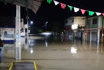 Intensas lluvias provocan desbordamiento de río en Cotaxtla, Veracruz￼