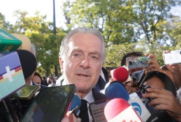 Reitera el diputado Santiago Creel su intención de reunirse con el presidente de la República