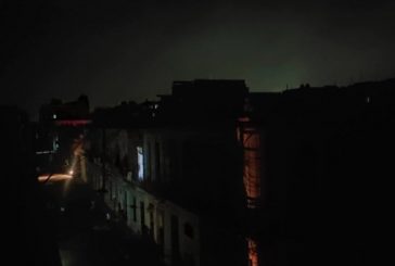 Sin luz mas de 450 mil hogares en Kiev por ataques de los rusos