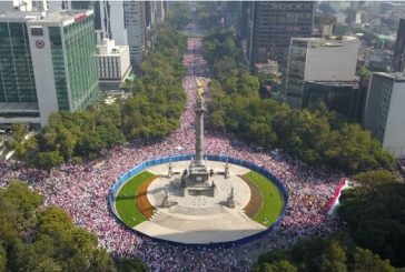 Medio millón de personas  marcharon en defensa del INE en la CDMX