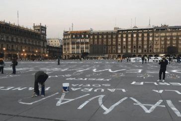 Activistas piden fin a la violencia contra las mujeres y niñas frente a Palacio Nacional