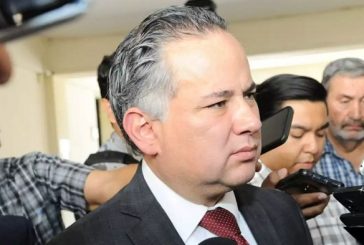 García Cabeza de Vaca es un prófugo de la justicia, dice Santiago Nieto