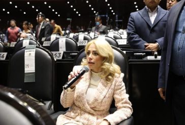 Promueve inscribir en el muro de honor de cámara de Diputados, “Primer congreso feminista”