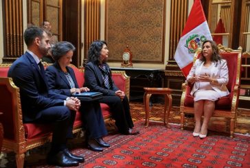 Renueva presidenta de Perú parte de su gabinete tras recorte de su mandato