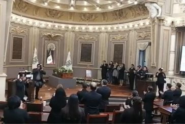 Congreso de Puebla rinde un homenaje póstumo al gobernador Miguel Barbosa