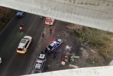 Hallan 3 cuerpos bajo el puente Sin Fin de la carretera Cuernavaca-Temixco en Morelos