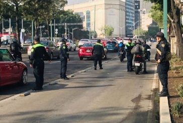 A la caza de vehículos infractores que invaden carril confinado del Metrobús