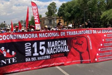 CNTE realiza marcha en CDMX; exige reinstalación de mesa de diálogo