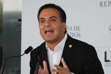 Damián Zepeda dice que AMLO abusa de su posición para atacar a Xóchitl Gálvez