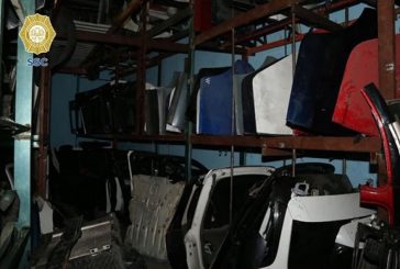 Decomisan 61 toneladas de autopartes robadas en Iztapalapa