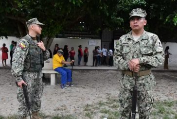 Ecuador inicia jornada electoral en un clima de miedo y desaliento