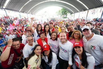 Xóchitl Gálvez se reúne con vecinos y comerciantes de Tepito