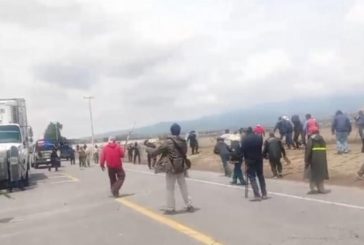 Habitantes de Totalco vuelven a bloquear carretera Xalapa-Puebla por falta de diálogo