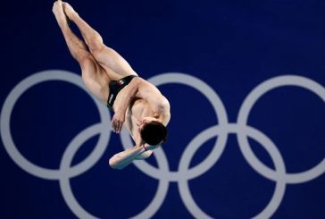 Osmar Olvera pasa a la final de clavados en trampolín de 3m