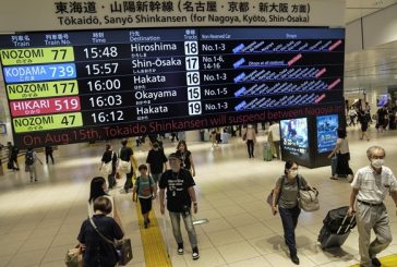 Cientos de vuelos y trenes cancelados en Japón por un tifón que amenaza Tokio 