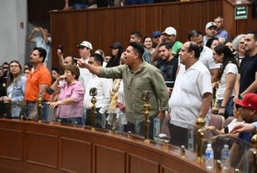 Aprueban en sede legislativa alterna reforma a ley de la UAS