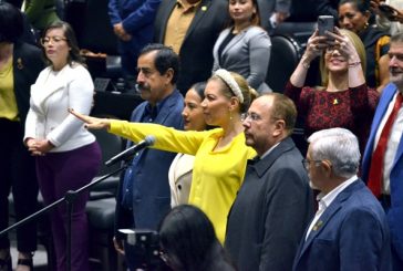 Selene Ávila toma protesta como diputada federal