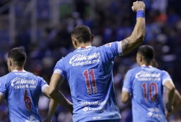 Cruz Azul vence a Puebla de visita y sigue con buen paso 