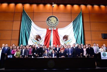 Celebran diputados del PVEM aprobación en puerta de reforma constitucional en materia de protección y cuidado animal.