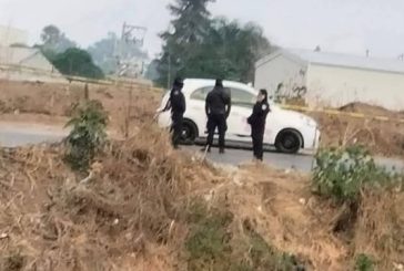 Encuentran los cuerpos sin vida de tres personas en un taxi en Cuautitlán Izcalli