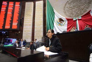 Propone incluir educación financiera en planes de estudio de nivel superior