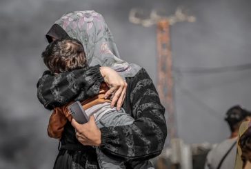 Ataques israelíes en Gaza matan a 24 personas, en su mayoría mujeres y niños