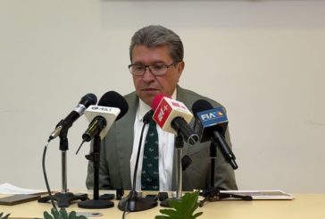 Tras llamado a marcha cristiana por diputado morenista, Monreal pide respetar laicidad en San Lázaro