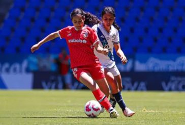 Puebla Femenil se despide de su afición con derrota ante Toluca