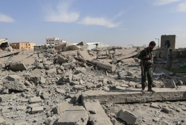 Ataque en centro de detención de migrantes en Yemen deja casi 70 muertos