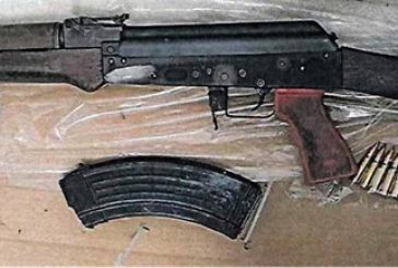 FGR obtiene sentencia de más de 13 años de prisión en contra de dos personas por posesión de armamento