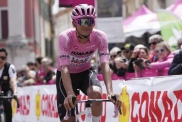 Isaac del Toro suma cuarto podio y continúa como líder en Giro de Italia después de 13 etapas