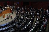 Un minuto de silencio y otro de aplausos en el Congreso por funcionarios asesinados