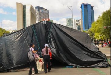 Bloqueo en Insurgentes y Reforma suma más de 60 horas, Gobierno federal y de la CDMX ni hacen nada por solucionar el problema