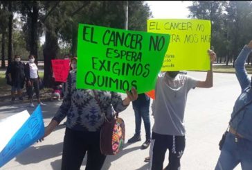 Nuevamente se manifestarán padres de niño con cáncer ante la falta de respuesta del gobierno federal