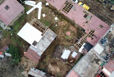Reportan daños en casas de Michoacán por embudo nuboso