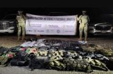 Semar detiene a seis presuntos sicarios, tres son menores, y asegura chalecos con iniciales del CJNG