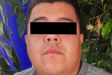 Detienen en la GAM a motociclista por no traer casco; le encuentran droga y un millón de pesos