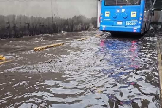 Reportan diversas inundaciones en las 16 alcaldías de la CDMX