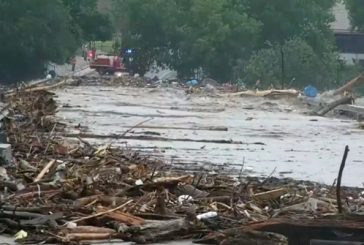 24 muertos por inundaciones en Texas; más de 20 niñas desaparecidas de campamento de verano