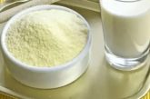 El Gobierno de México dejará de importar leche en polvo de EU; planea crear una planta nacional